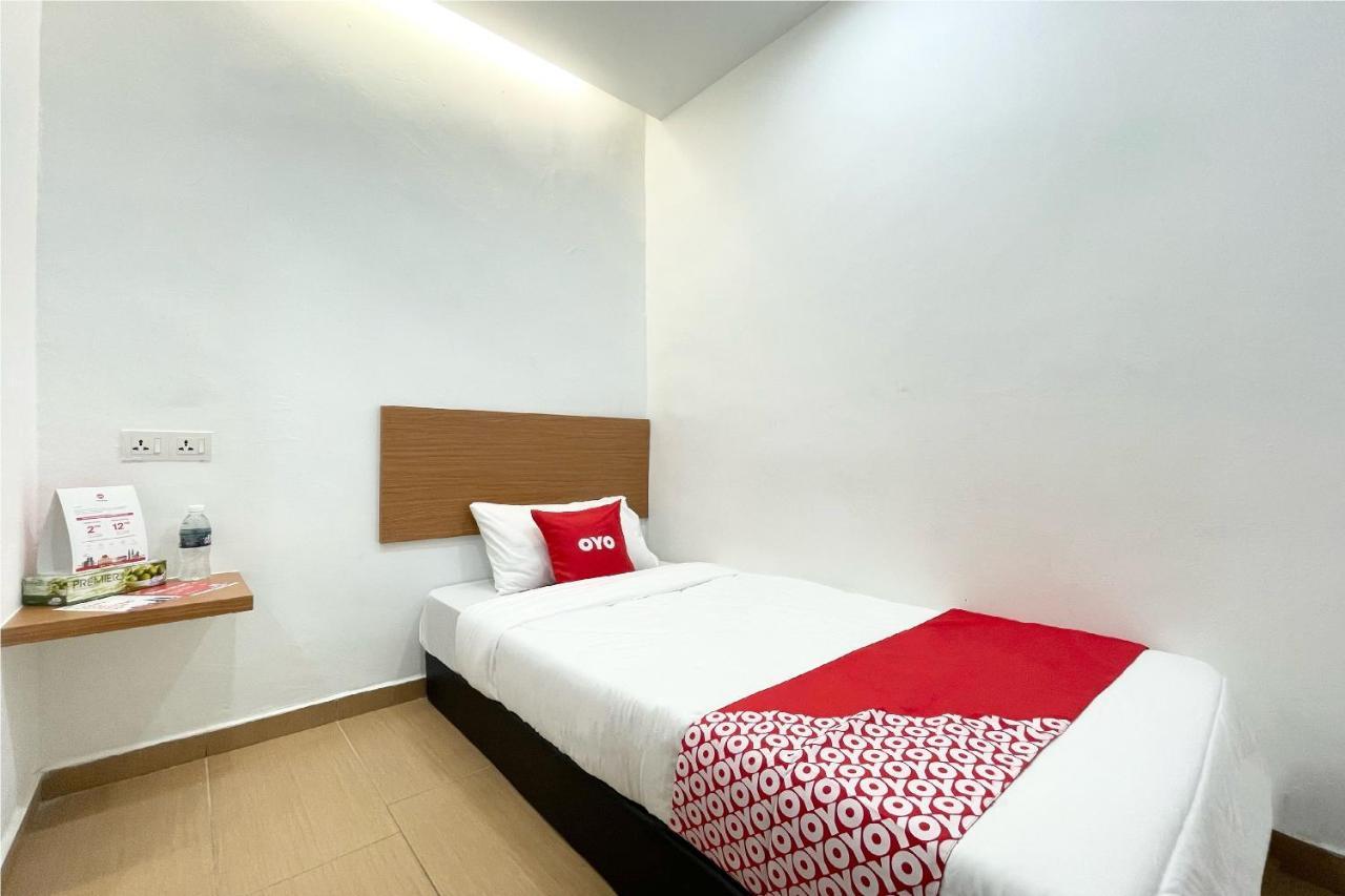 Oyo 90334 Mawlaya Hotel Bayan Lepas Zewnętrze zdjęcie