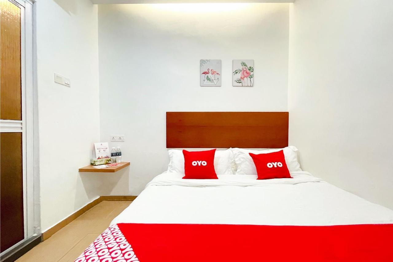 Oyo 90334 Mawlaya Hotel Bayan Lepas Zewnętrze zdjęcie